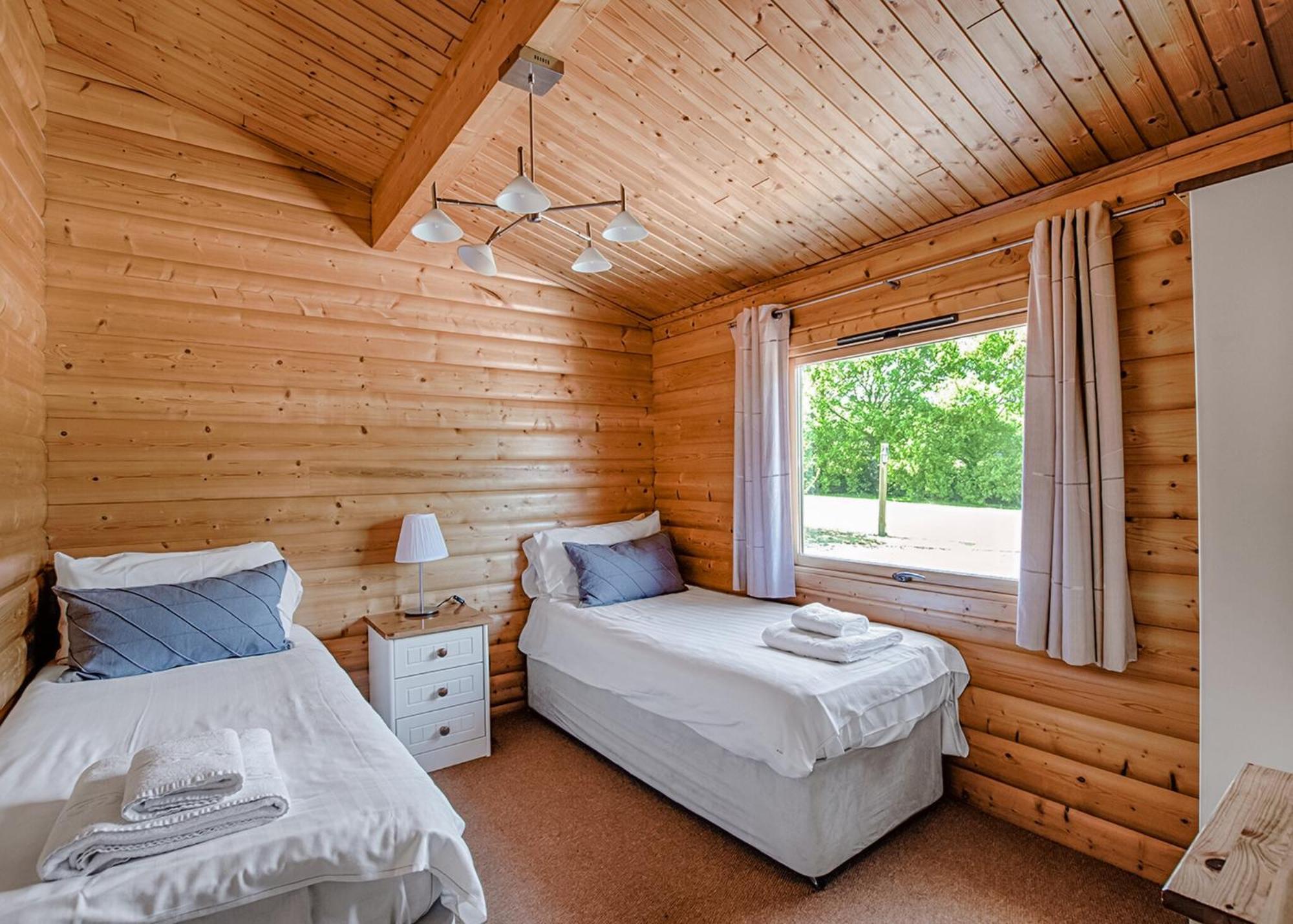 Fingle Glen Lodges Whitestone Room photo